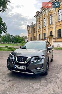 Внедорожник / Кроссовер Nissan Rogue 2017 в Чернигове