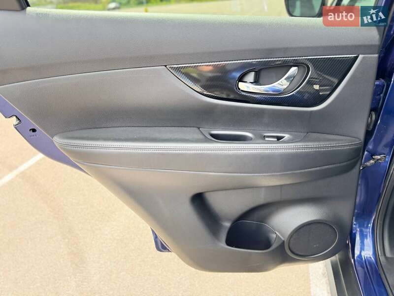 Позашляховик / Кросовер Nissan Rogue 2019 в Рівному