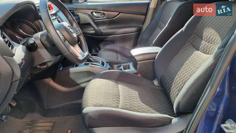 Позашляховик / Кросовер Nissan Rogue 2018 в Львові