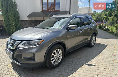 Внедорожник / Кроссовер Nissan Rogue 2016 в Буске