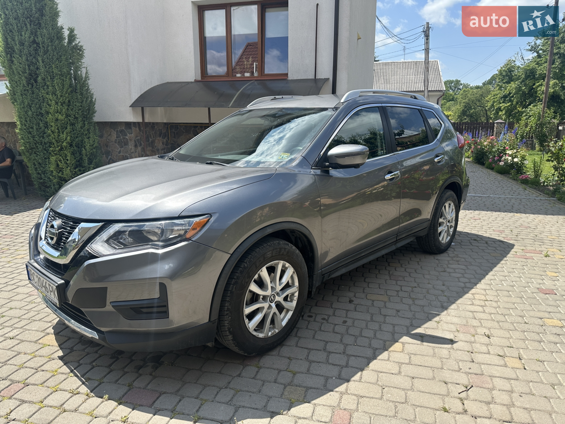 2016 Nissan Rogue - мініатюра 2