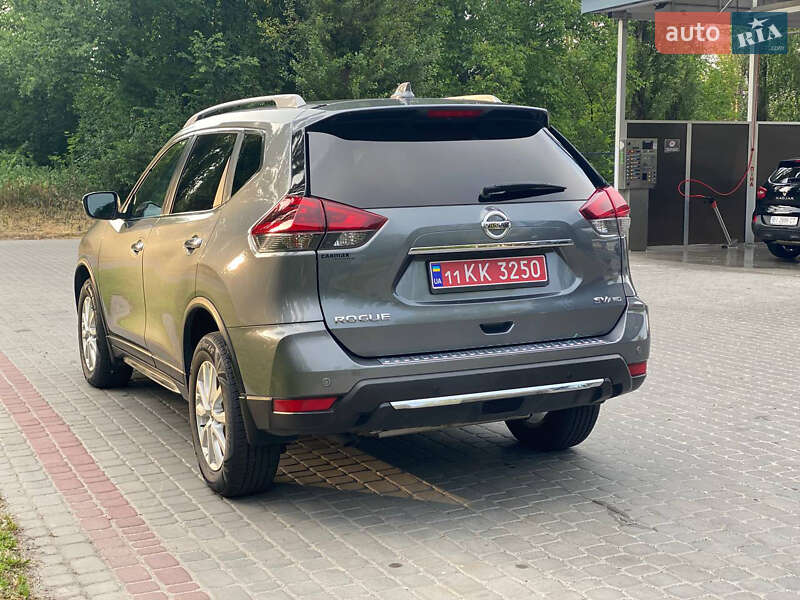 Позашляховик / Кросовер Nissan Rogue 2020 в Кременчуці
