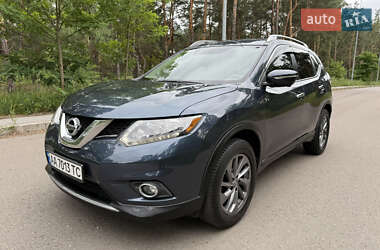 Внедорожник / Кроссовер Nissan Rogue 2015 в Киеве