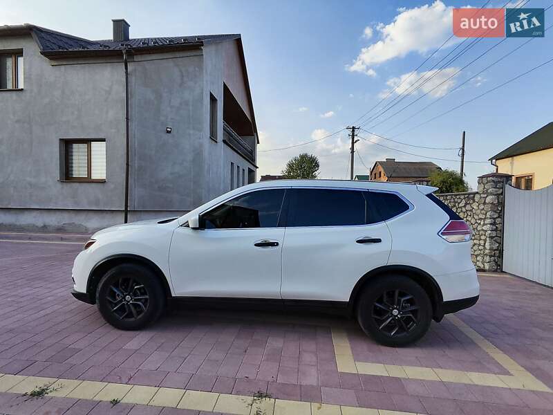 Позашляховик / Кросовер Nissan Rogue 2016 в Києві