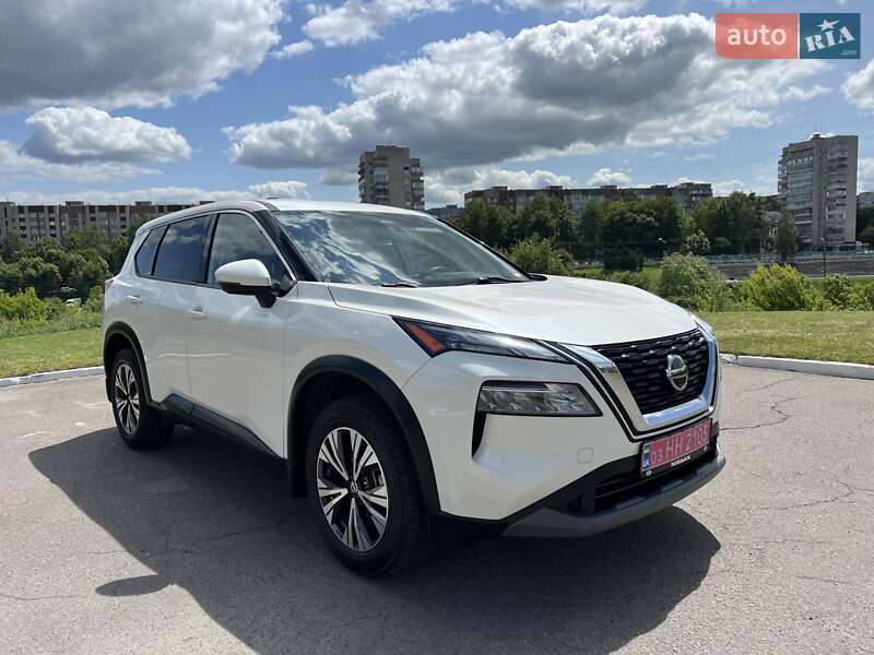 Внедорожник / Кроссовер Nissan Rogue 2020 в Ровно