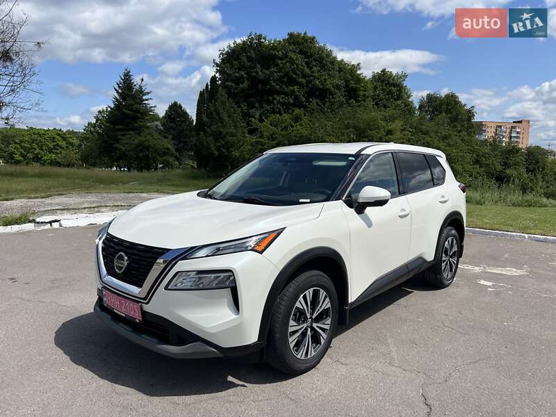 Внедорожник / Кроссовер Nissan Rogue 2020 в Ровно