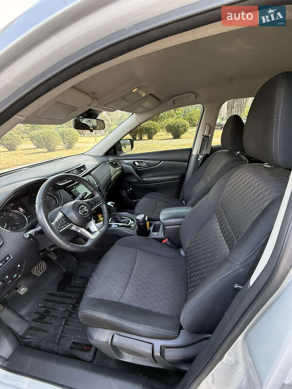 Внедорожник / Кроссовер Nissan Rogue 2018 в Запорожье фото 6 Внедорожник / Кроссовер Nissan Rogue 2018 в Запорожье