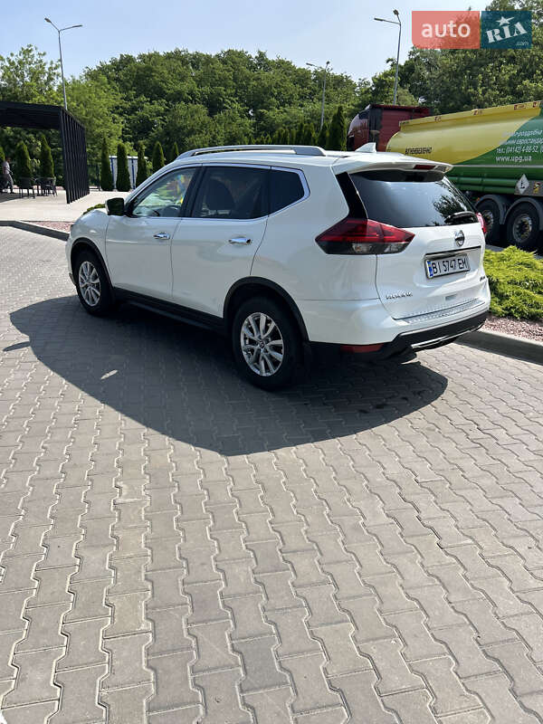 Позашляховик / Кросовер Nissan Rogue 2017 в Кременчуці