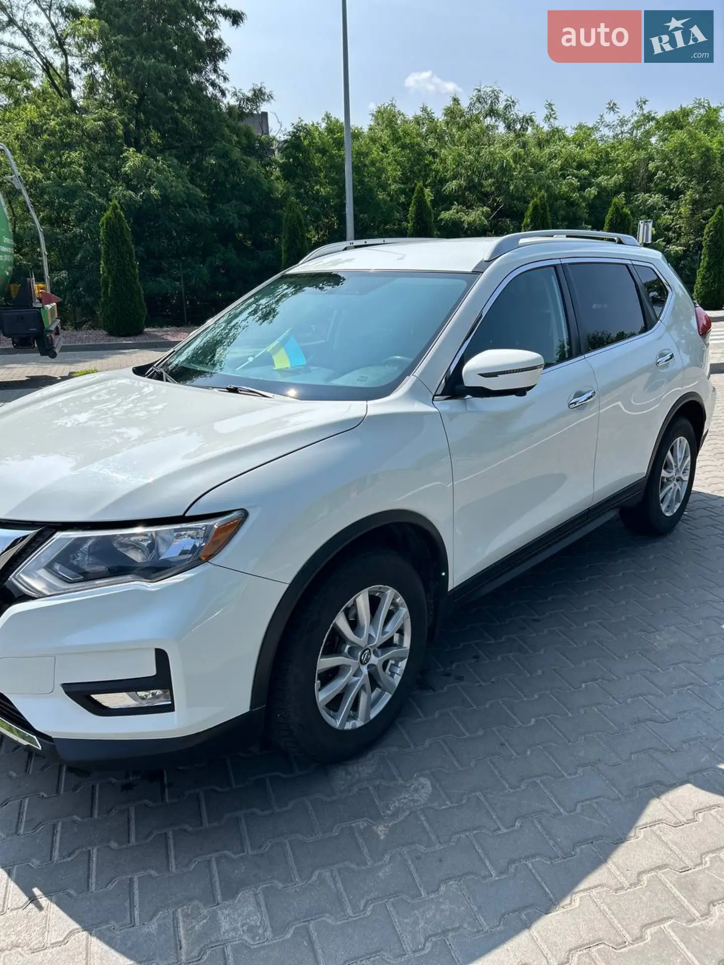 2017 Nissan Rogue - фото 1