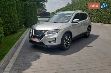 Внедорожник / Кроссовер Nissan Rogue 2018 в Луцке