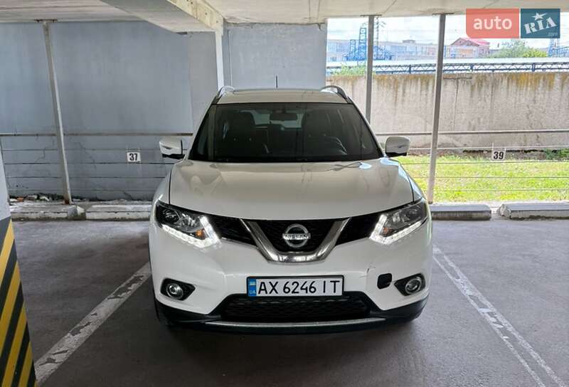 Позашляховик / Кросовер Nissan Rogue 2014 в Харкові