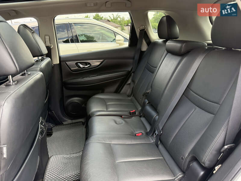 Позашляховик / Кросовер Nissan Rogue 2014 в Харкові