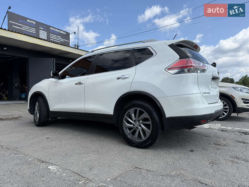Позашляховик / Кросовер Nissan Rogue 2014 в Харкові