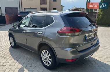 Позашляховик / Кросовер Nissan Rogue 2018 в 