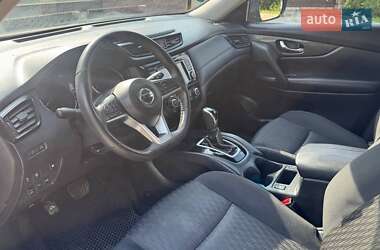 Позашляховик / Кросовер Nissan Rogue 2018 в 