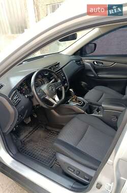 Внедорожник / Кроссовер Nissan Rogue 2016 в Виннице