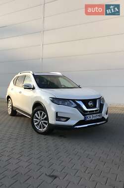 Внедорожник / Кроссовер Nissan Rogue 2017 в Киеве
