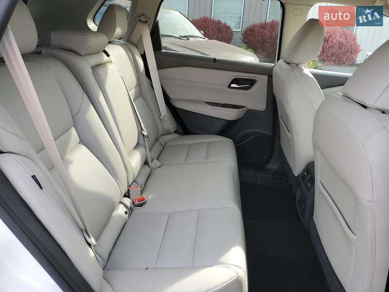 Внедорожник / Кроссовер Nissan Rogue 2021 в Хмельницком
