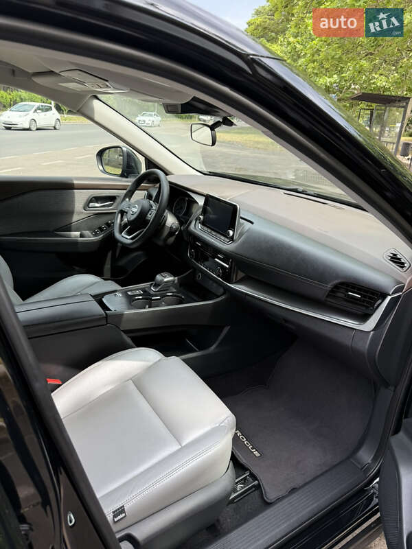 Внедорожник / Кроссовер Nissan Rogue 2021 в Одессе