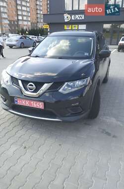 Внедорожник / Кроссовер Nissan Rogue 2016 в Киеве