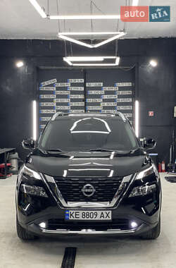 Внедорожник / Кроссовер Nissan Rogue 2023 в 