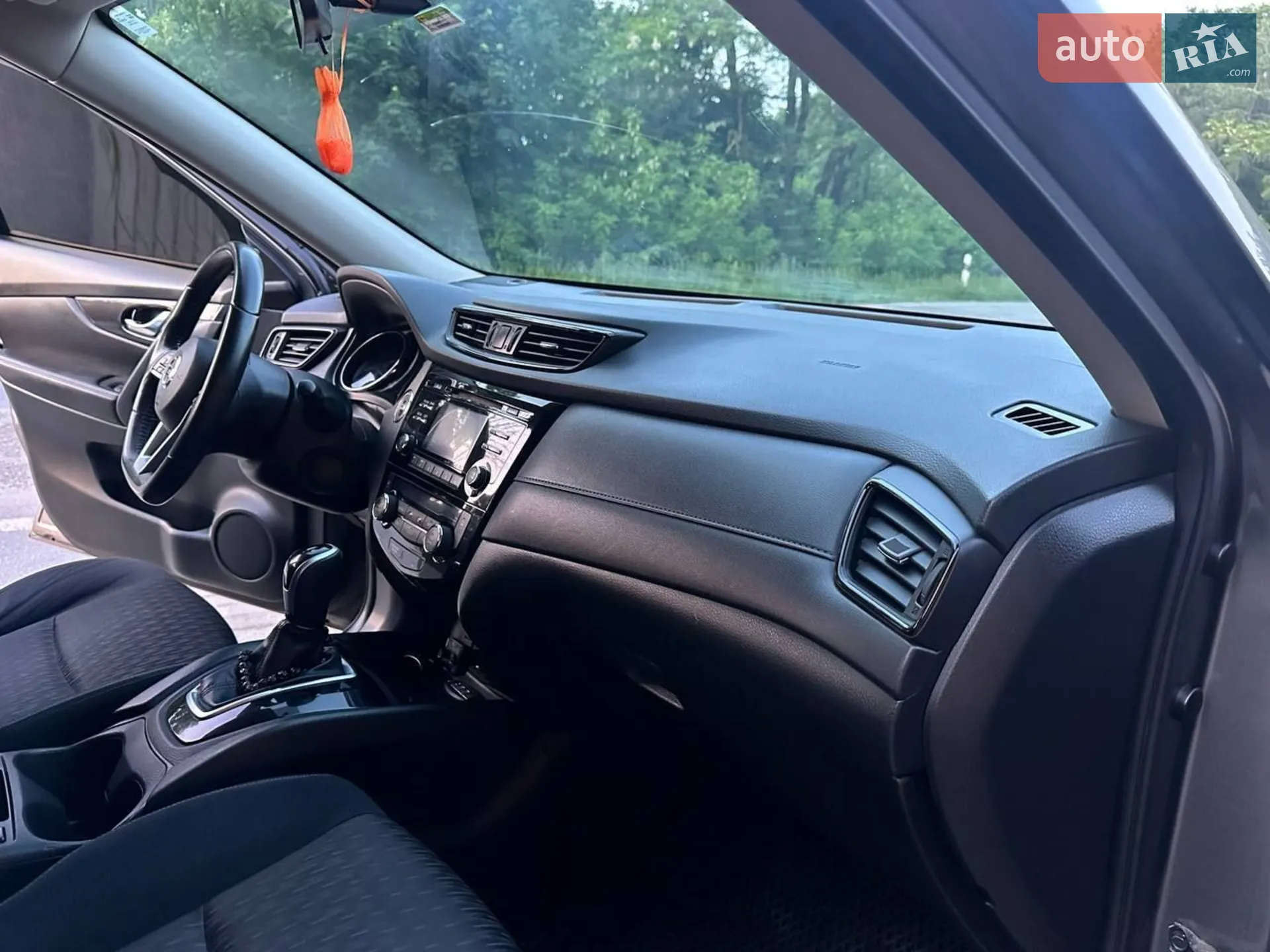 2016 Nissan Rogue - мініатюра 25