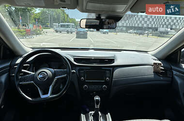 Внедорожник / Кроссовер Nissan Rogue 2019 в 