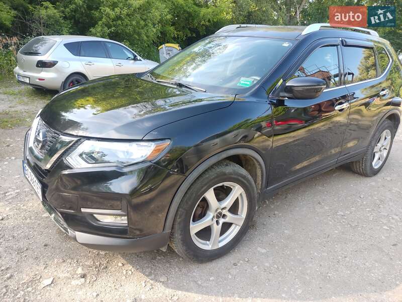 Внедорожник / Кроссовер Nissan Rogue 2016 в Тернополе