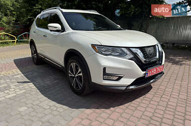 Внедорожник / Кроссовер Nissan Rogue 2017 в Тернополе