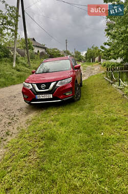 Внедорожник / Кроссовер Nissan Rogue 2016 в Томашполе