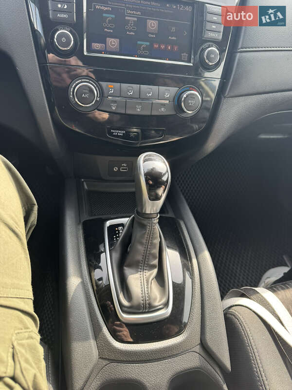 Позашляховик / Кросовер Nissan Rogue 2020 в Дрогобичі