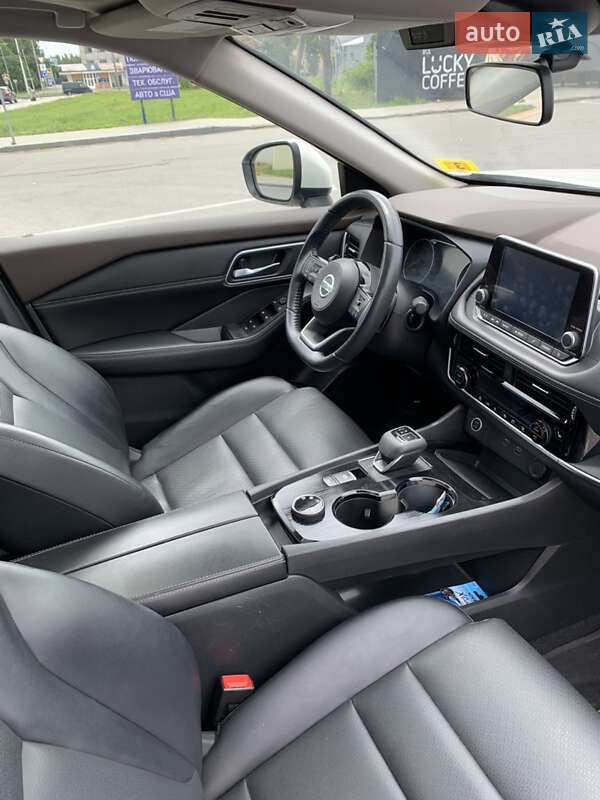 Позашляховик / Кросовер Nissan Rogue 2021 в Чернігові