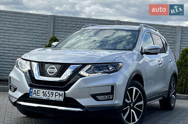 Внедорожник / Кроссовер Nissan Rogue 2017 в Днепре