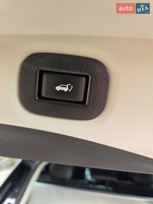 Внедорожник / Кроссовер Nissan Rogue 2018 в Ивано-Франковске