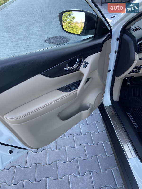 Позашляховик / Кросовер Nissan Rogue 2017 в Хмельницькому