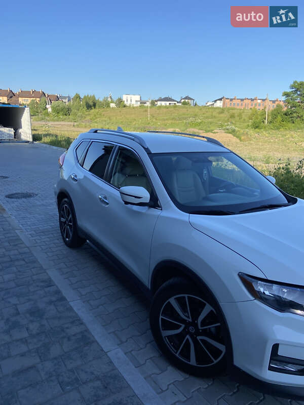 Позашляховик / Кросовер Nissan Rogue 2017 в Хмельницькому