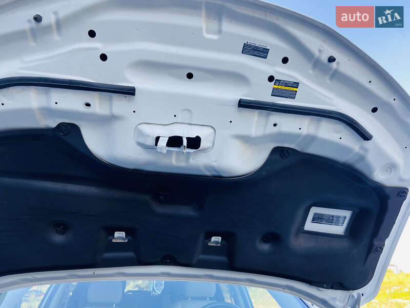 Позашляховик / Кросовер Nissan Rogue 2017 в Хмельницькому