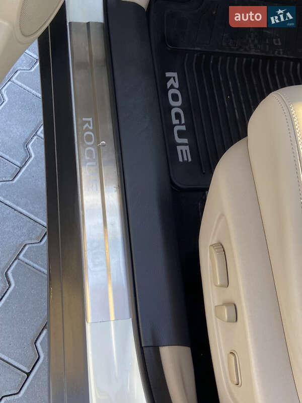 Позашляховик / Кросовер Nissan Rogue 2017 в Хмельницькому