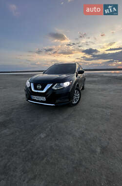 Позашляховик / Кросовер Nissan Rogue 2017 в Одесі