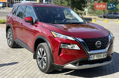 Позашляховик / Кросовер Nissan Rogue 2021 в Кам'янському