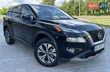 Позашляховик / Кросовер Nissan Rogue 2020 в Рівному