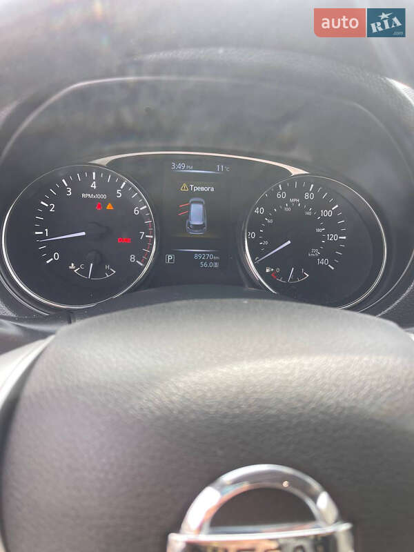 Позашляховик / Кросовер Nissan Rogue 2016 в Києві