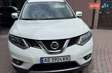 Внедорожник / Кроссовер Nissan Rogue 2016 в Днепре
