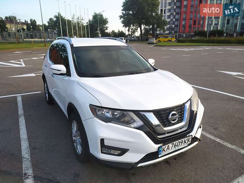 Позашляховик / Кросовер Nissan Rogue 2017 в Києві фото 9 Позашляховик / Кросовер Nissan Rogue 2017 в Києві