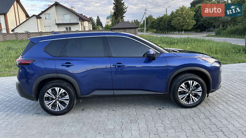 Внедорожник / Кроссовер Nissan Rogue 2021 в Золочеве