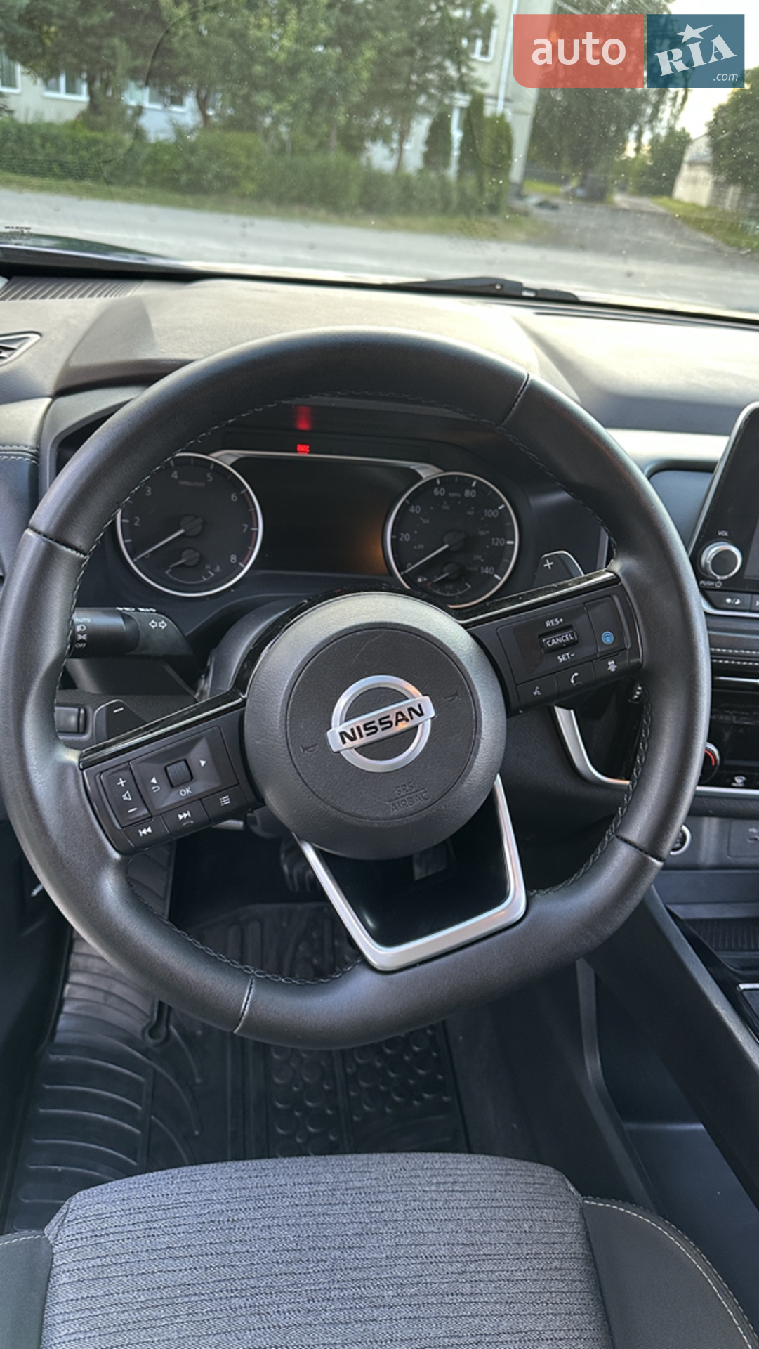 2021 Nissan Rogue - мініатюра 13