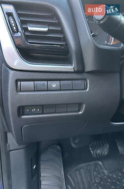 Внедорожник / Кроссовер Nissan Rogue 2021 в Львове