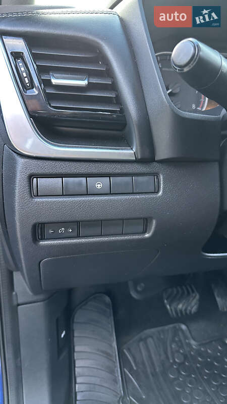 Внедорожник / Кроссовер Nissan Rogue 2021 в Золочеве