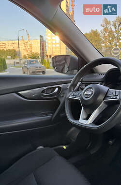 Внедорожник / Кроссовер Nissan Rogue 2016 в Харькове
