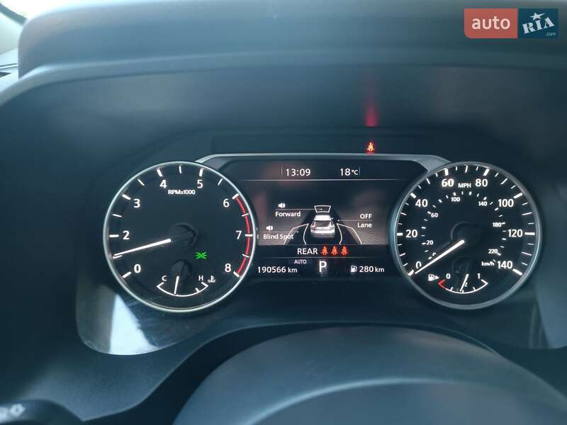 Внедорожник / Кроссовер Nissan Rogue 2021 в Дубно